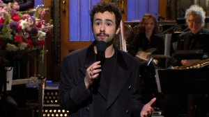 Ramy Youssef hosts 'SNL'