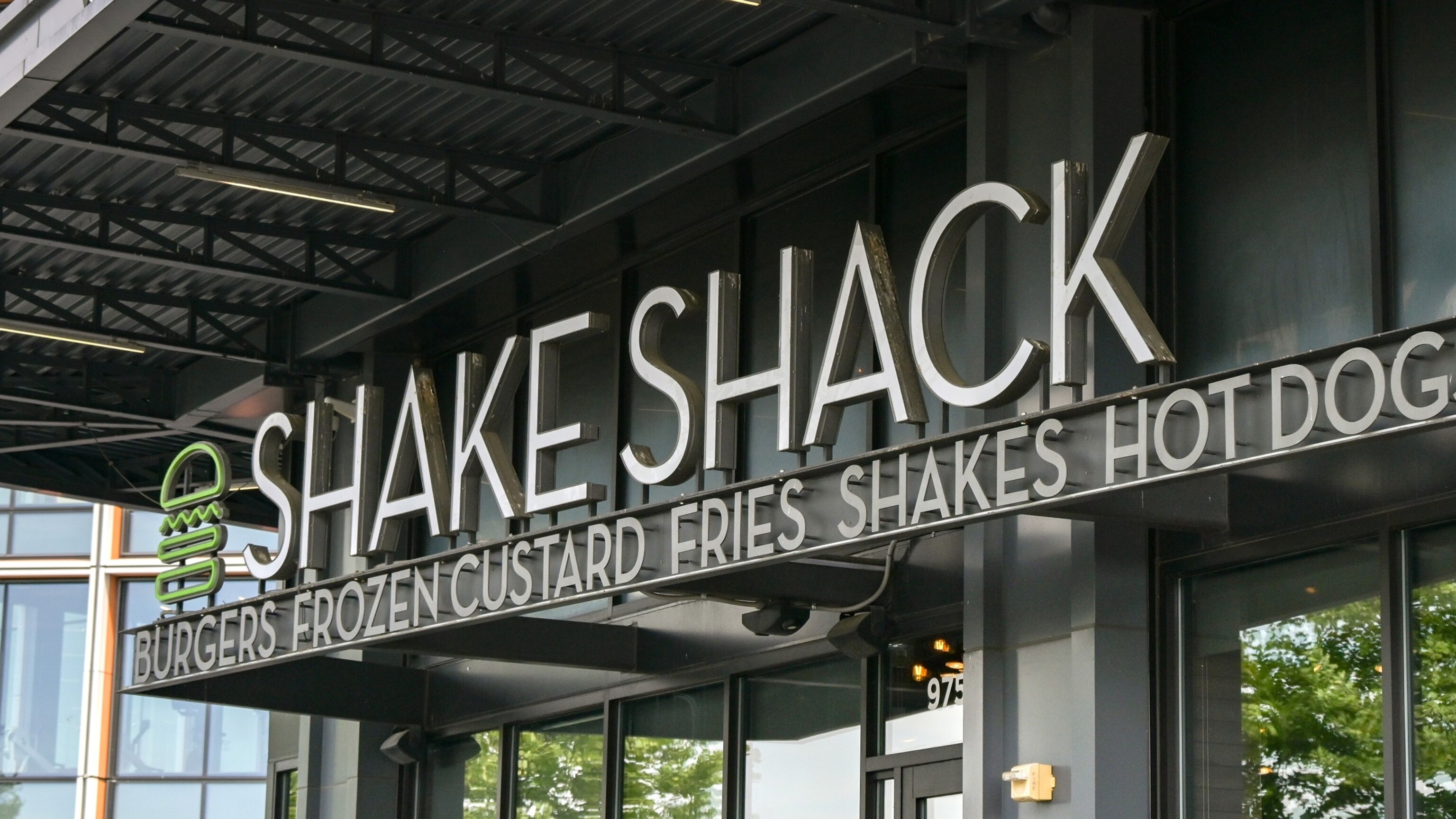 Chipotle, Shake Shack and Smoothie King run "GLP-1 friendly" menus